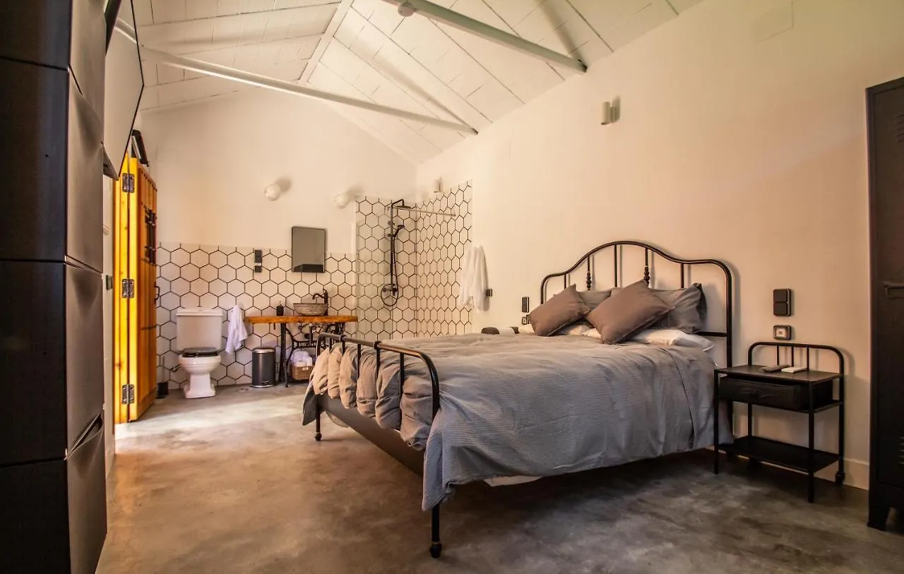 Villa Regionalista 1919: Seaside Retreat with Heated Pool Malaga