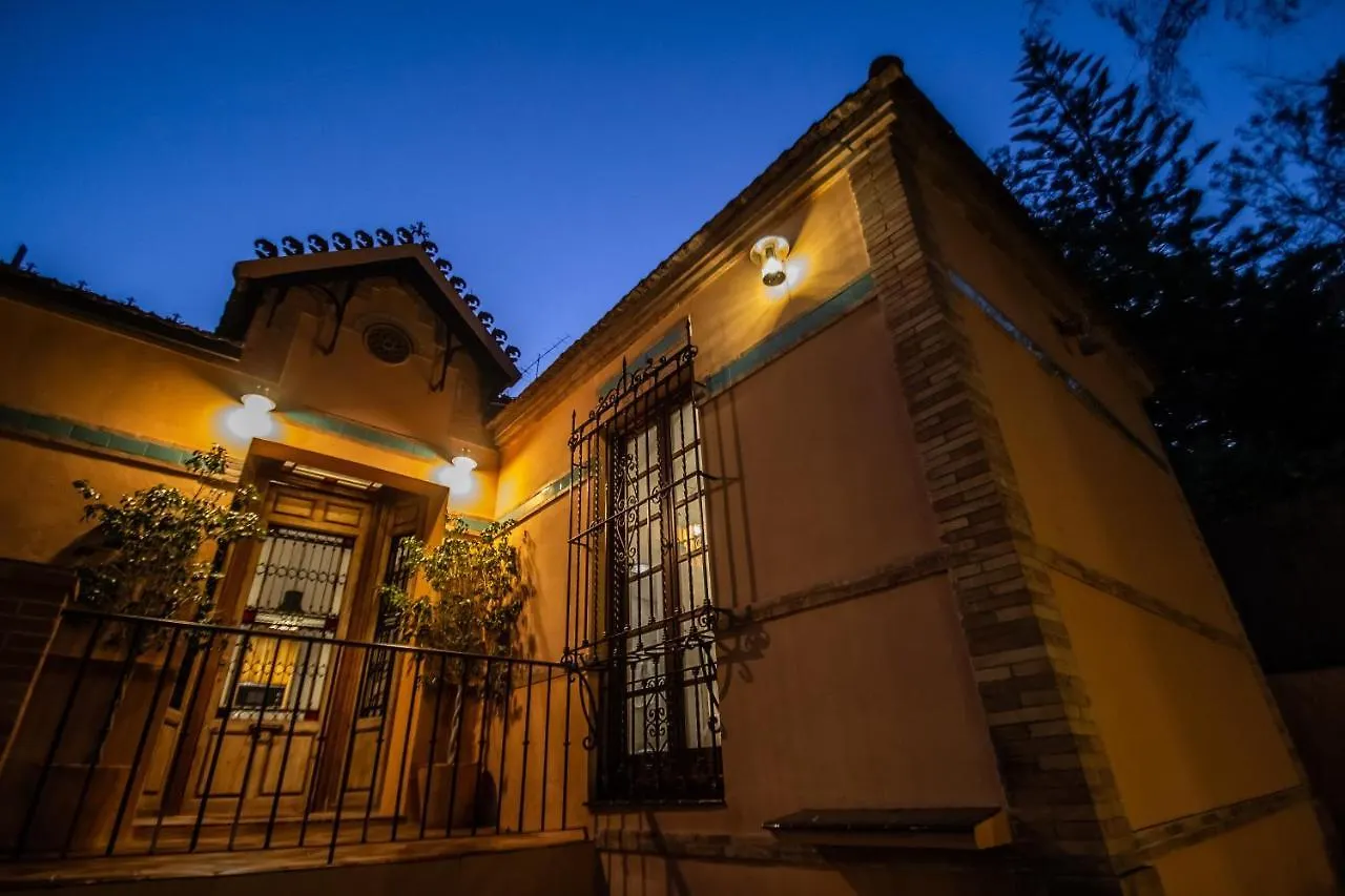 Villa Regionalista 1919: Seaside Retreat with Heated Pool Malaga