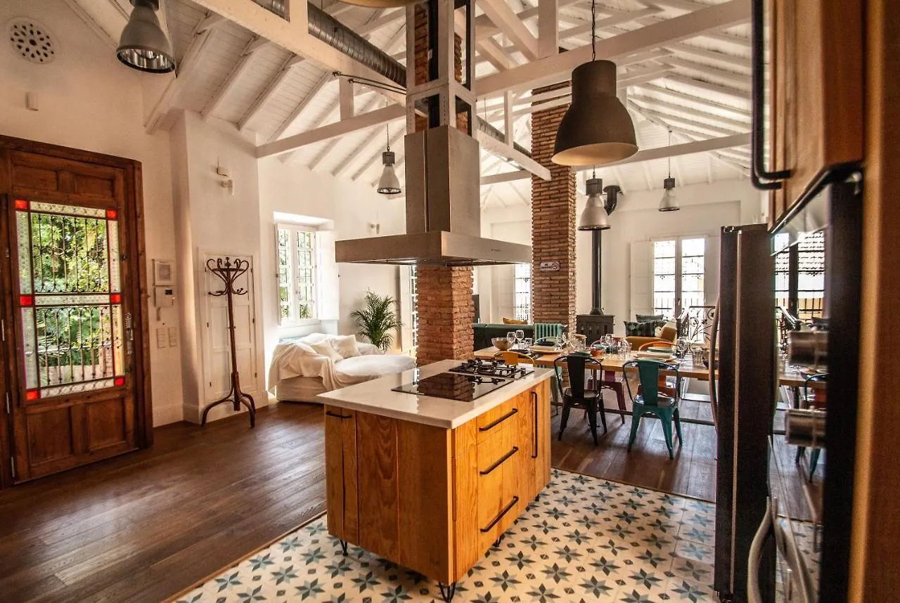 Villa Regionalista 1919: Seaside Retreat with Heated Pool Malaga Spain